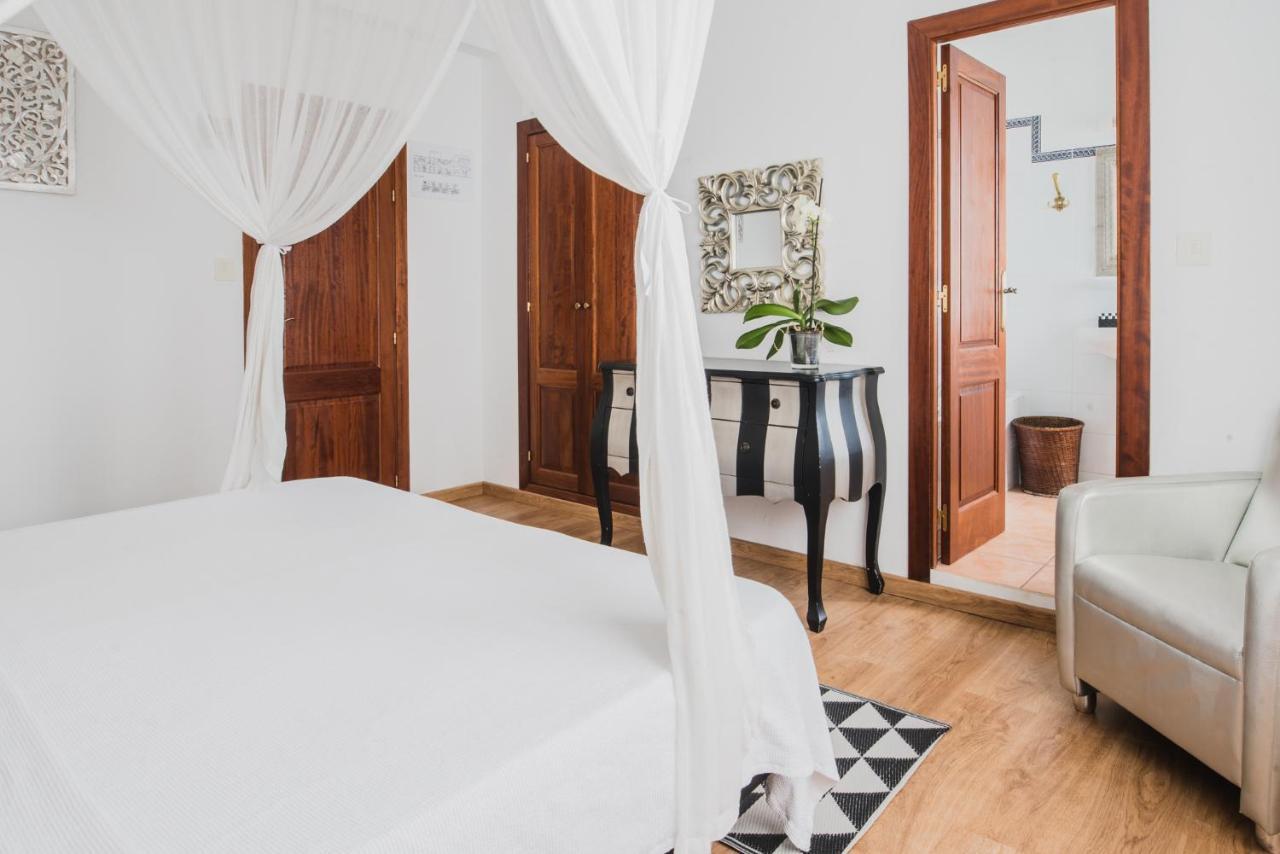 Buenavista & Suites Санта-Эулалия-дель-Рио Экстерьер фото